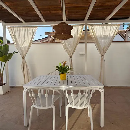 Casa De Playa Holiday home *